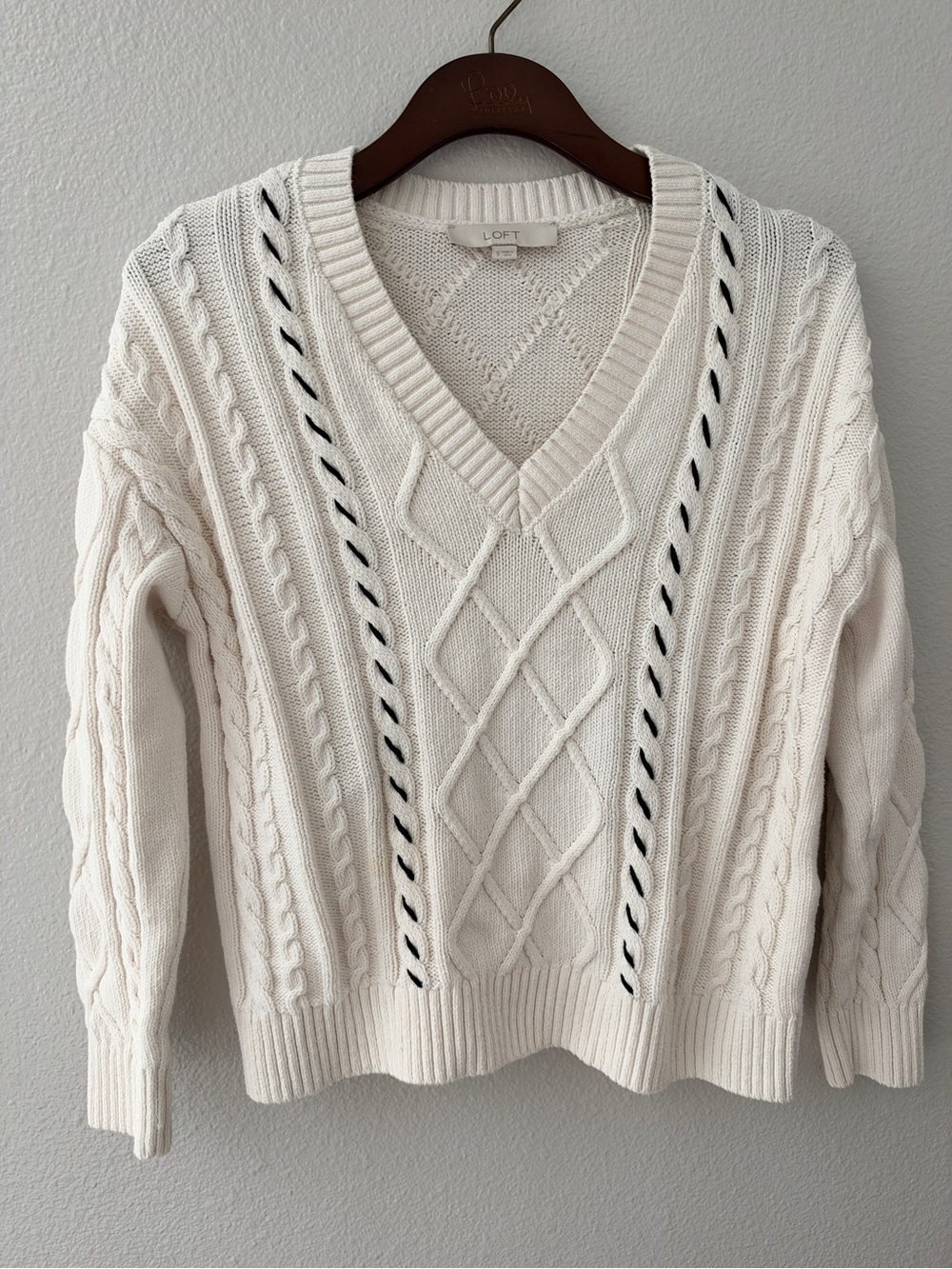 LOFT Cream Cable-Knit V-Neck Sweater SMALL